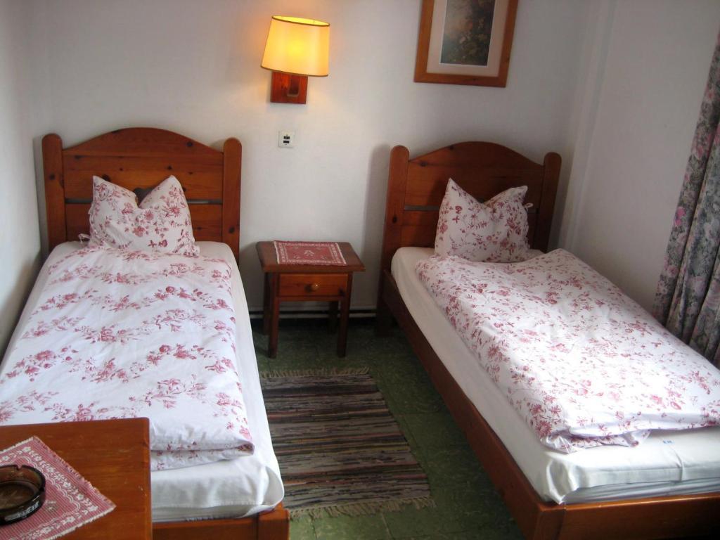 Pension Casa Austria Calella Ruang foto