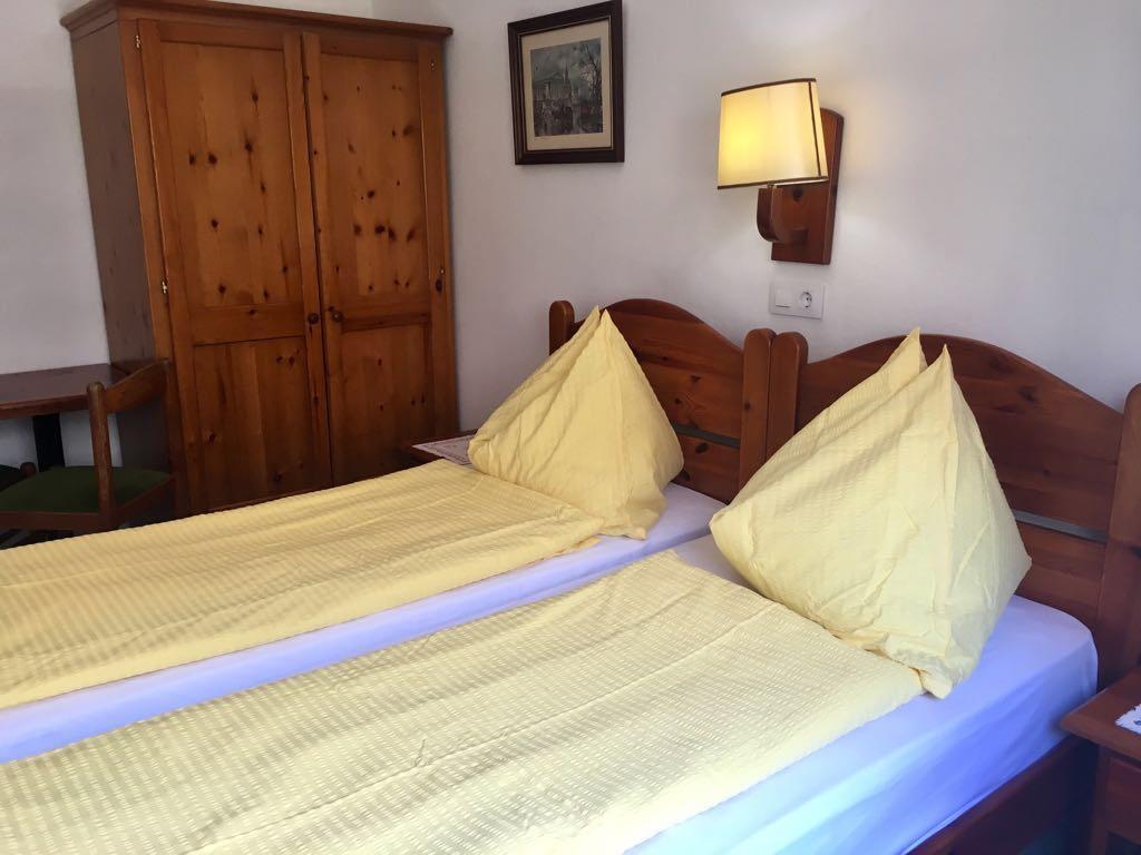 Pension Casa Austria Calella Bagian luar foto