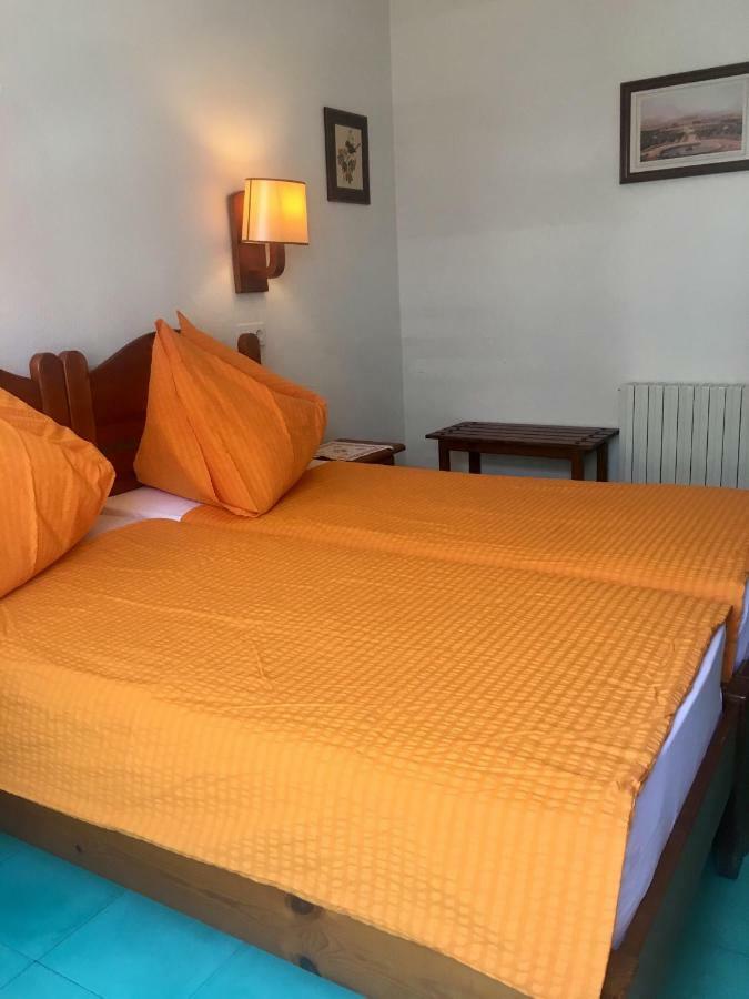 Pension Casa Austria Calella Bagian luar foto