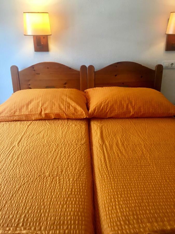 Pension Casa Austria Calella Bagian luar foto