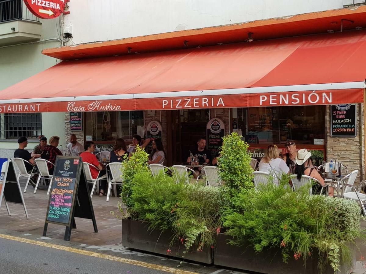 Pension Casa Austria Calella Bagian luar foto